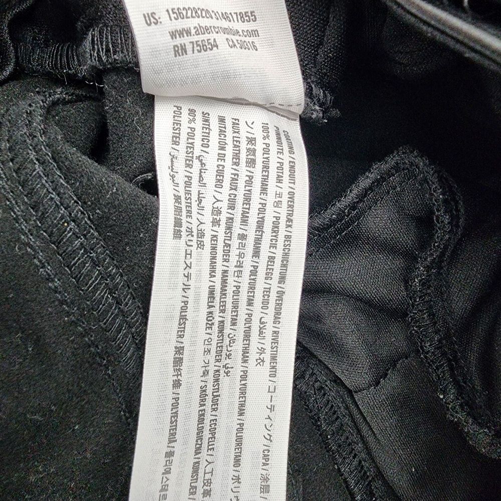 Abercrombie & Fitch Women 90's Straight Ultra High Black Vegan Leather Pant READ - Picture 5 of 10